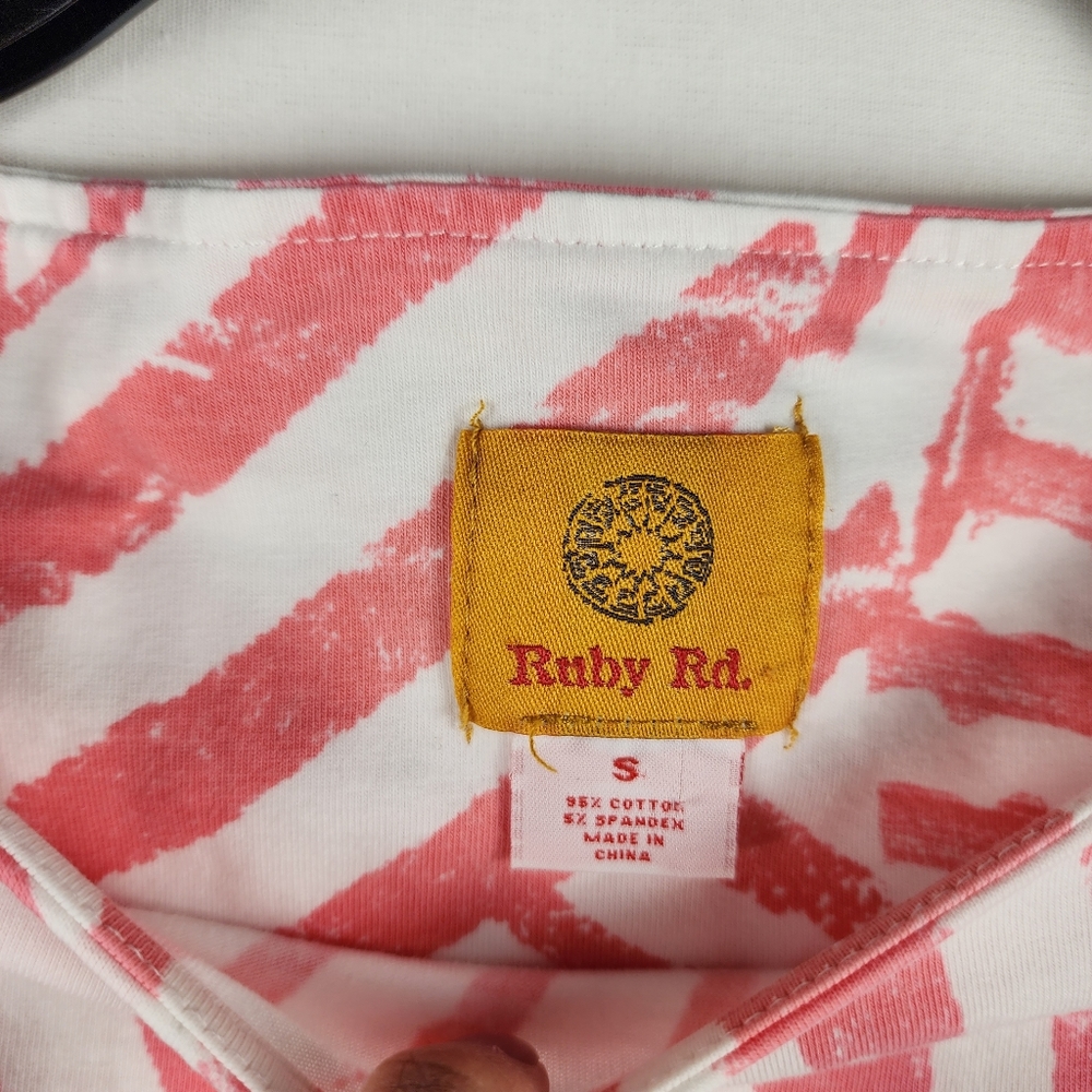 Ruby Rd. Abstract Line Graphic 3/4 Slv Top (S) - image 3